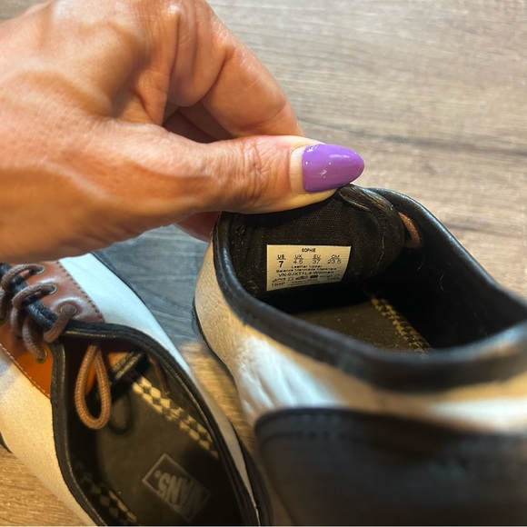 VANS Women's Sophie Leather Oxford Saddle Shoes 7 - Picture 6 of 6